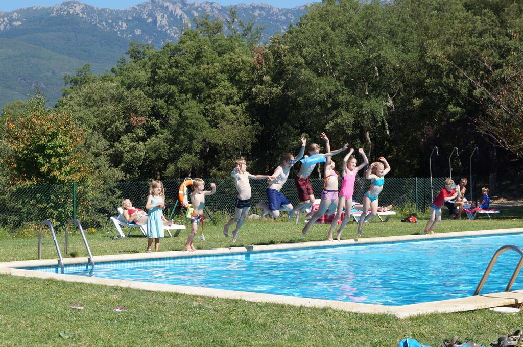 Camping Maçanet de Cabrenys Exteriér fotografie