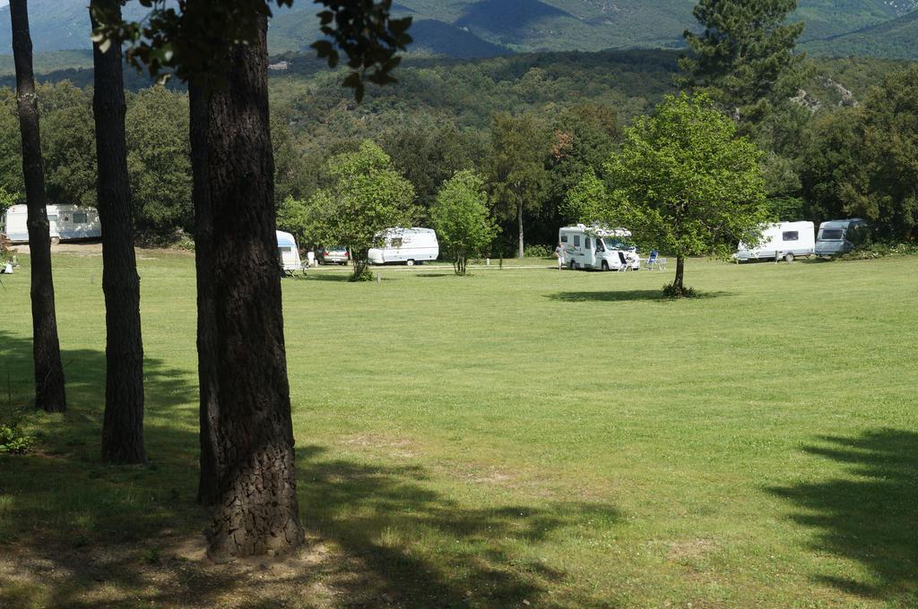 Camping Maçanet de Cabrenys Exteriér fotografie